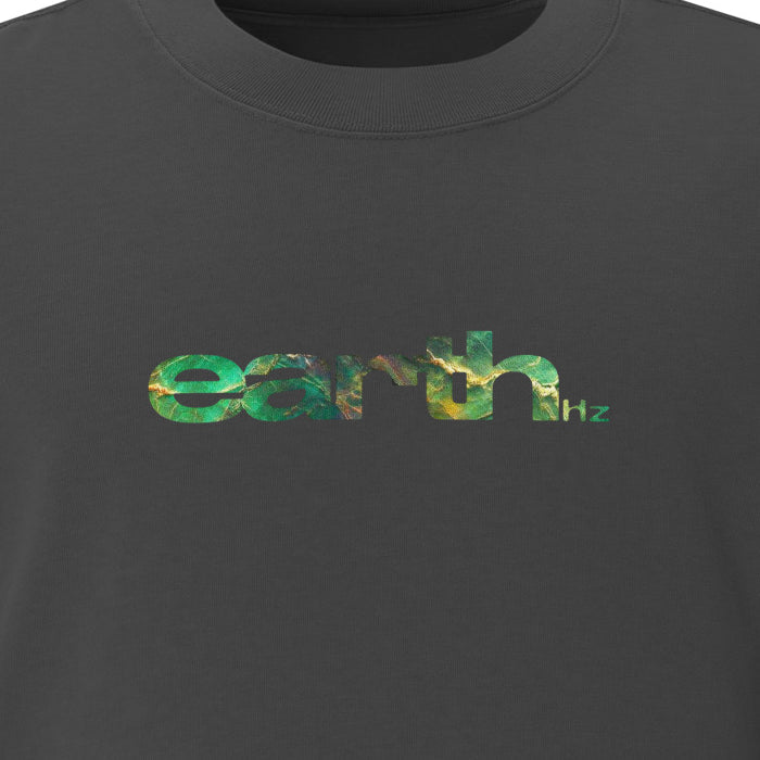 earth Hz EMERALD Tee, chest logo close-up